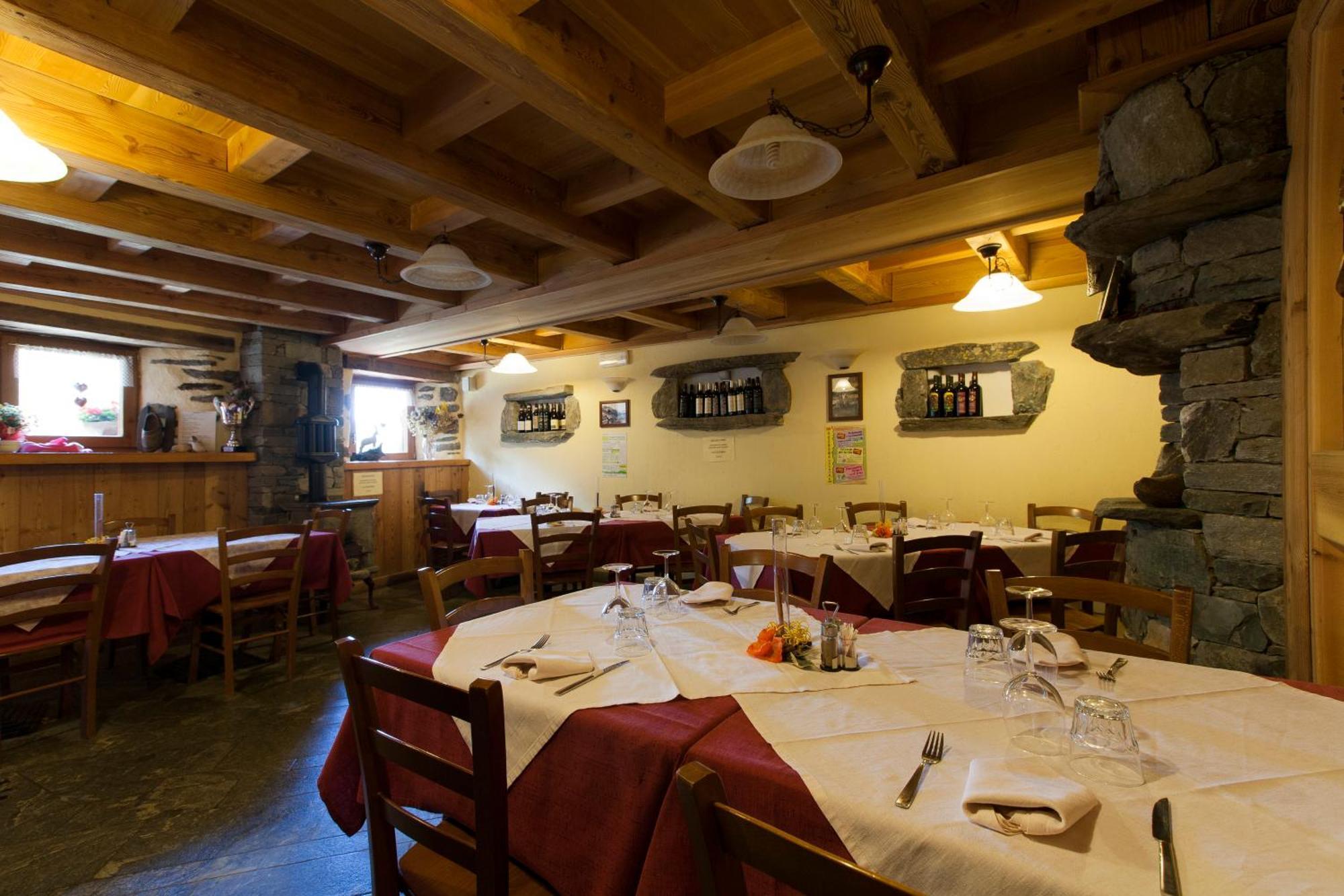 שמפולוק L' Aroula Rooms & Restaurant מראה חיצוני תמונה